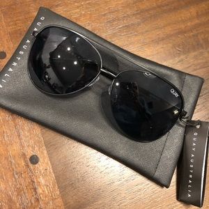Quay Vivienne Sunglasses